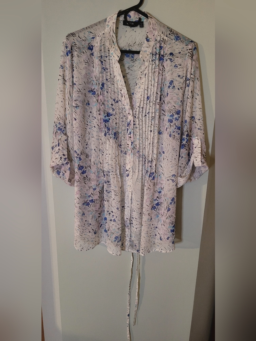 Apt. 9 Light Blue Floral Pintuck Tunic